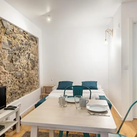Cosy Studio With Decorated Interior In * Lisbon